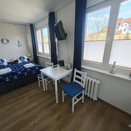 Apartment Gryfhaus - Admiralski, Blisko Plazy, Styl Marynistyczny, 19 M2, 2 - 4 Osoby Misdroy